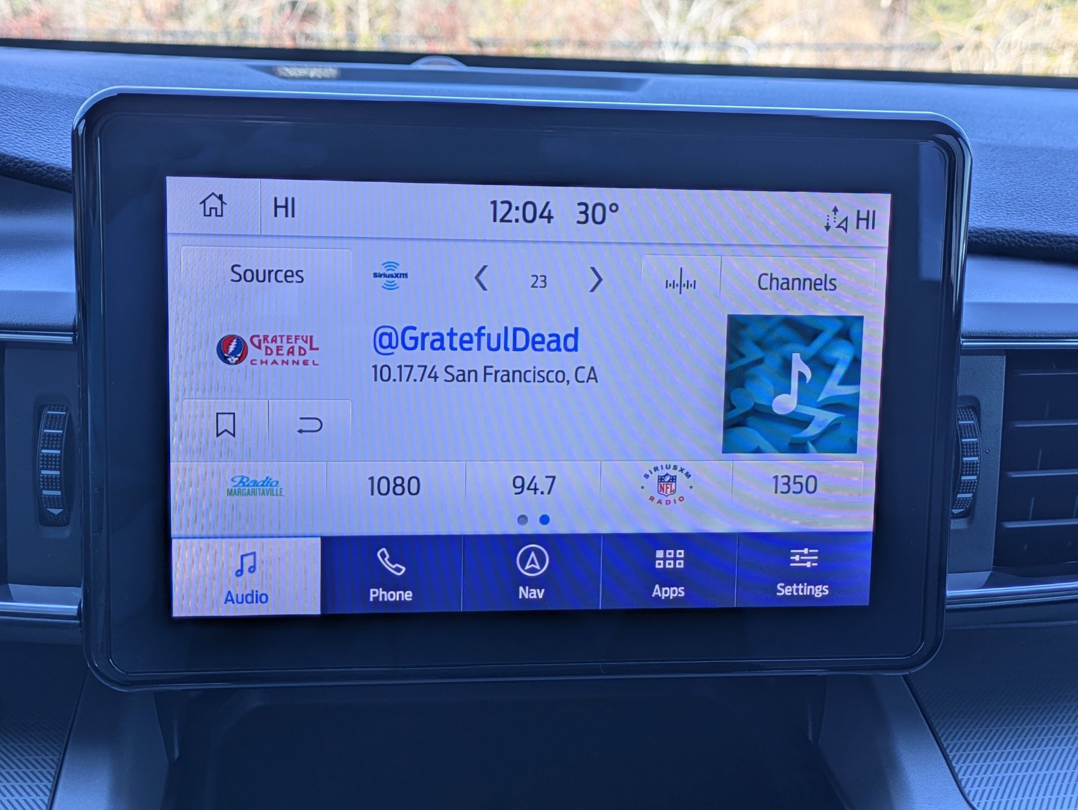 Used 2023 Ford Explorer XLT w/ Equipment Group 202A image 12