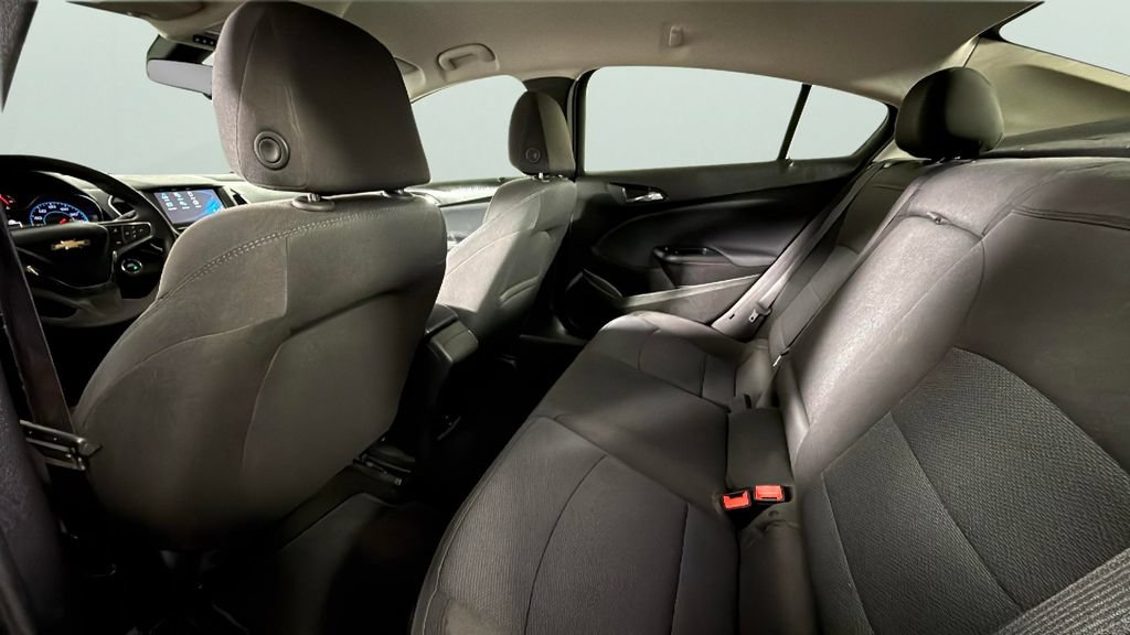 Used 2017 Chevrolet Cruze LT w/ Convenience Package FWD image 24