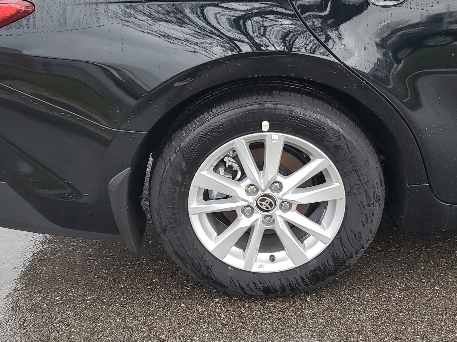 Used 2026 Toyota Camry LE w/ Convenience Package image 5