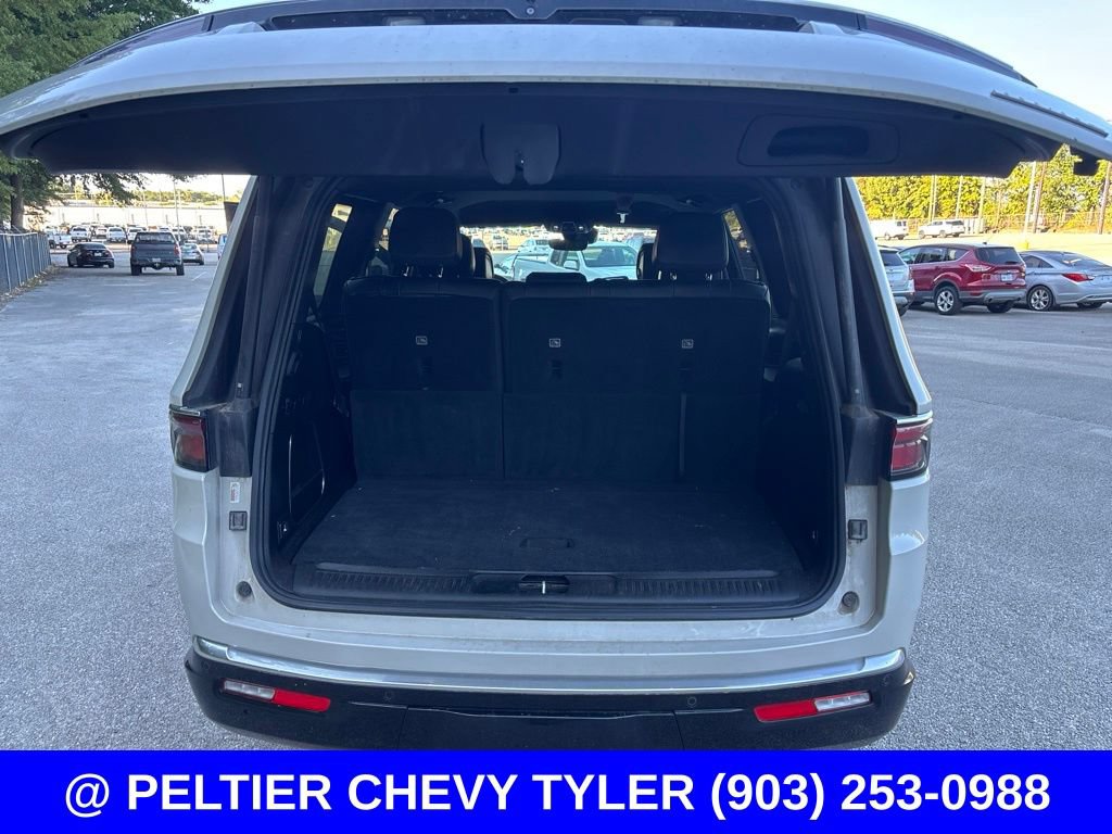 Used 2022 Jeep Wagoneer Series II RWD image 22