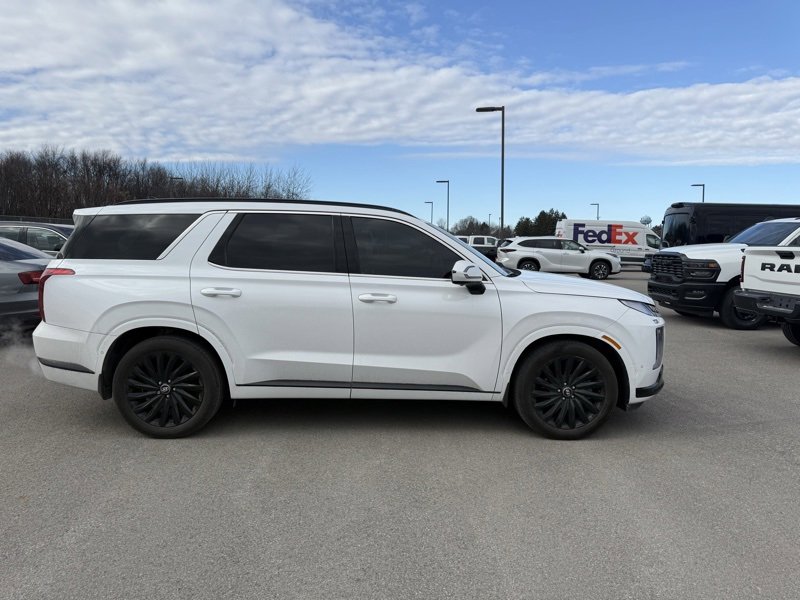 Used 2025 Hyundai Palisade Calligraphy image 5