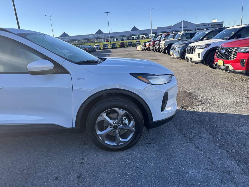 New 2026 Ford Escape Active w/ Cold Weather Package AWD/4WD image 4