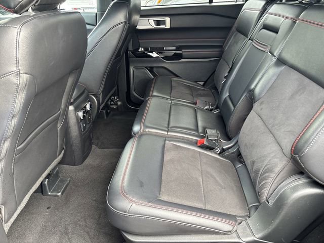 Used 2024 Ford Explorer ST-Line w/ Class IV Trailer Tow Package AWD/4WD image 17