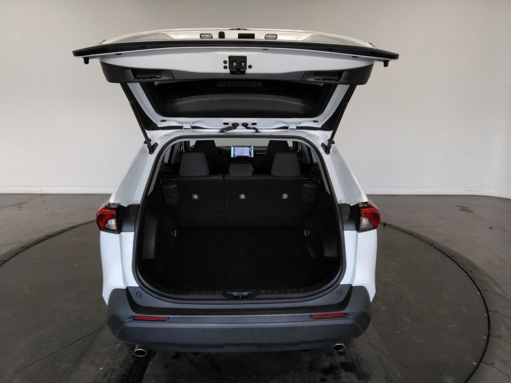 Used 2024 Toyota RAV4 LE FWD image 12