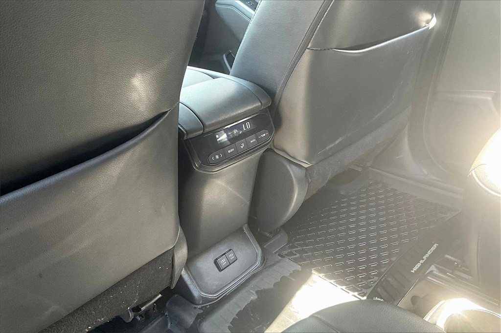 Used 2021 Toyota Highlander XSE image 10