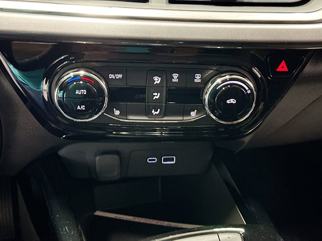 New 2026 Chevrolet Trax ACTIV FWD image 15