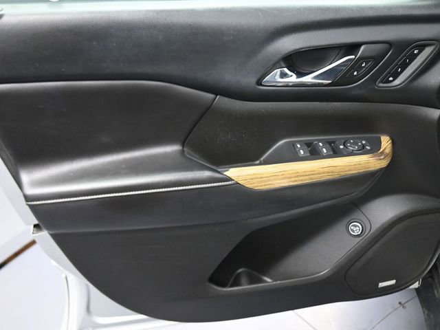 Used 2017 GMC Acadia Denali image 27
