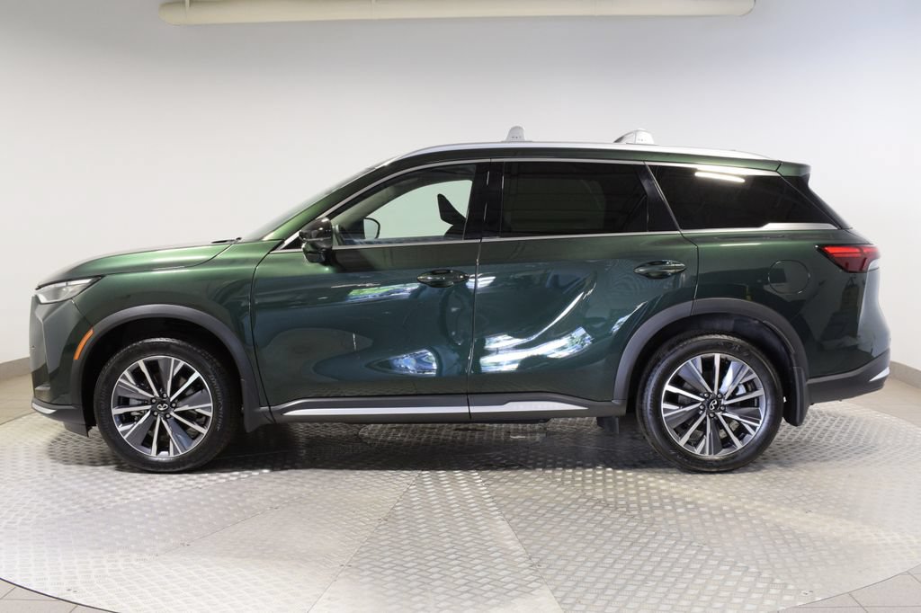 Certified 2026 INFINITI QX60 Luxe w/ Family Package AWD/4WD image 3