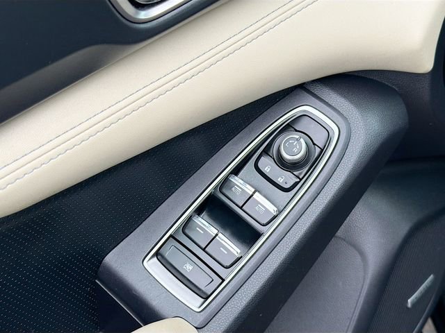 Used 2020 Subaru Ascent Limited w/ Technology Package image 18