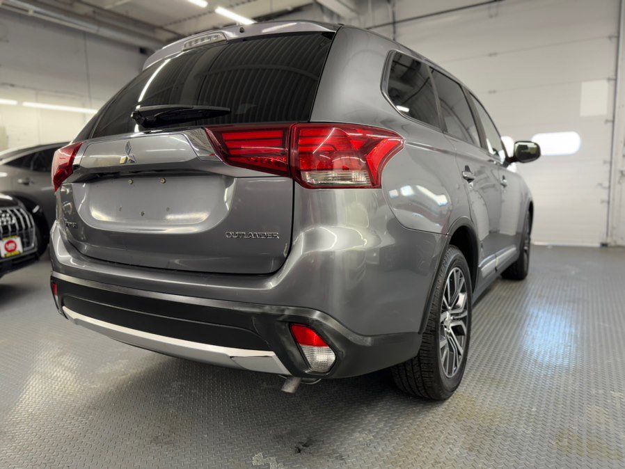Used 2018 Mitsubishi Outlander ES image 8