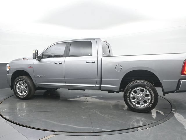 Used 2024 RAM 2500 Laramie AWD/4WD image 3