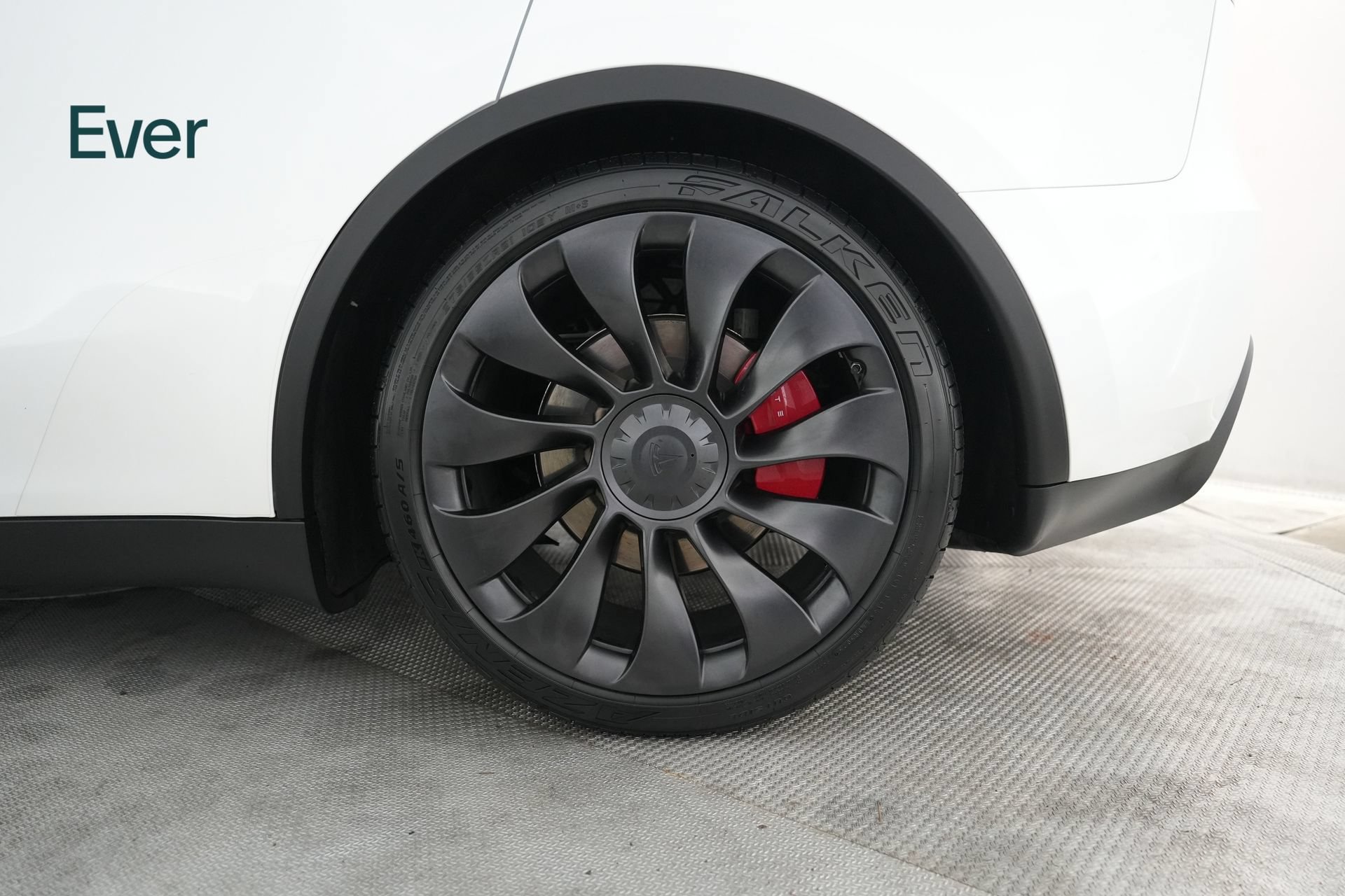 Used 2023 Tesla Model Y Performance AWD/4WD image 9
