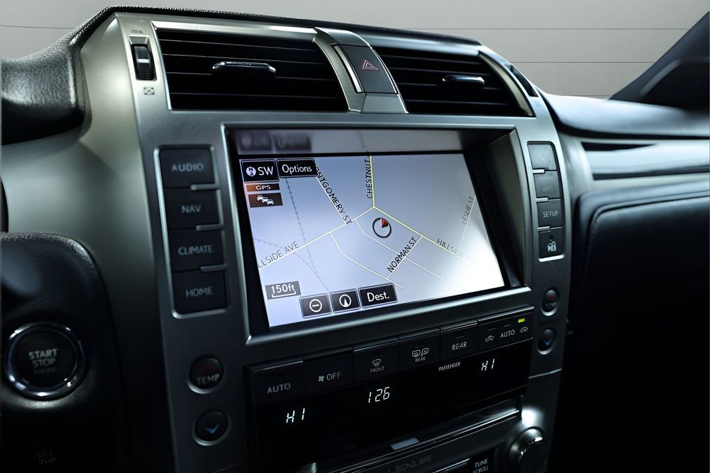 Used 2020 Lexus GX 460 Premium w/ Premium Package image 40