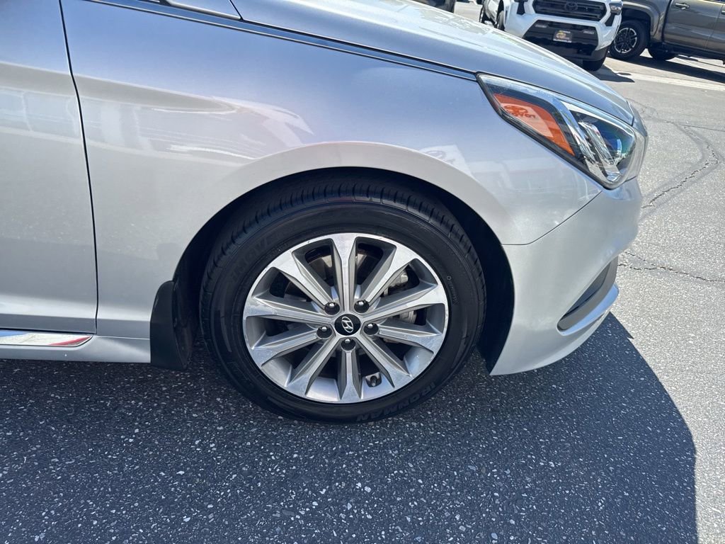 Used 2017 Hyundai Sonata Limited w/ Cargo Package FWD image 20