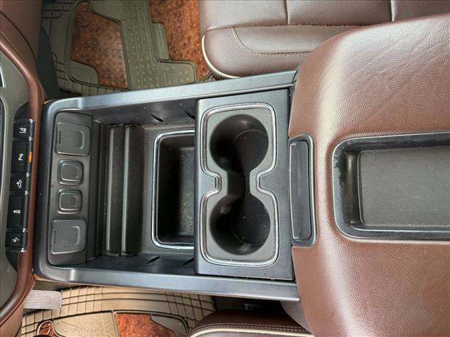 Used 2015 Chevrolet Silverado 1500 High Country w/ High Country Premium Package AWD/4WD image 14