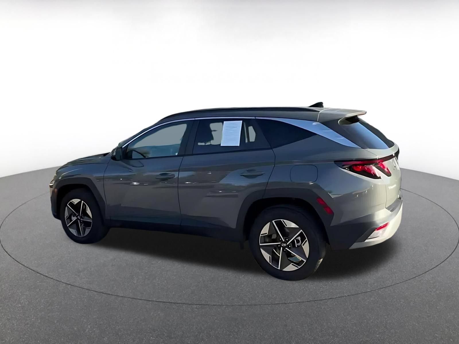 Used 2026 Hyundai Tucson SEL Plus AWD/4WD image 14
