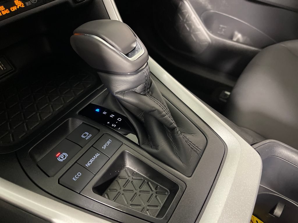 Certified 2025 Toyota RAV4 XLE Premium FWD image 22