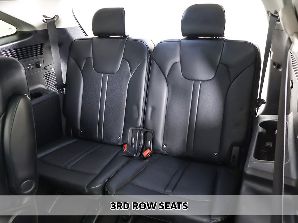 Used 2022 Kia Sorento EX w/ Panoramic Sunroof Package image 9