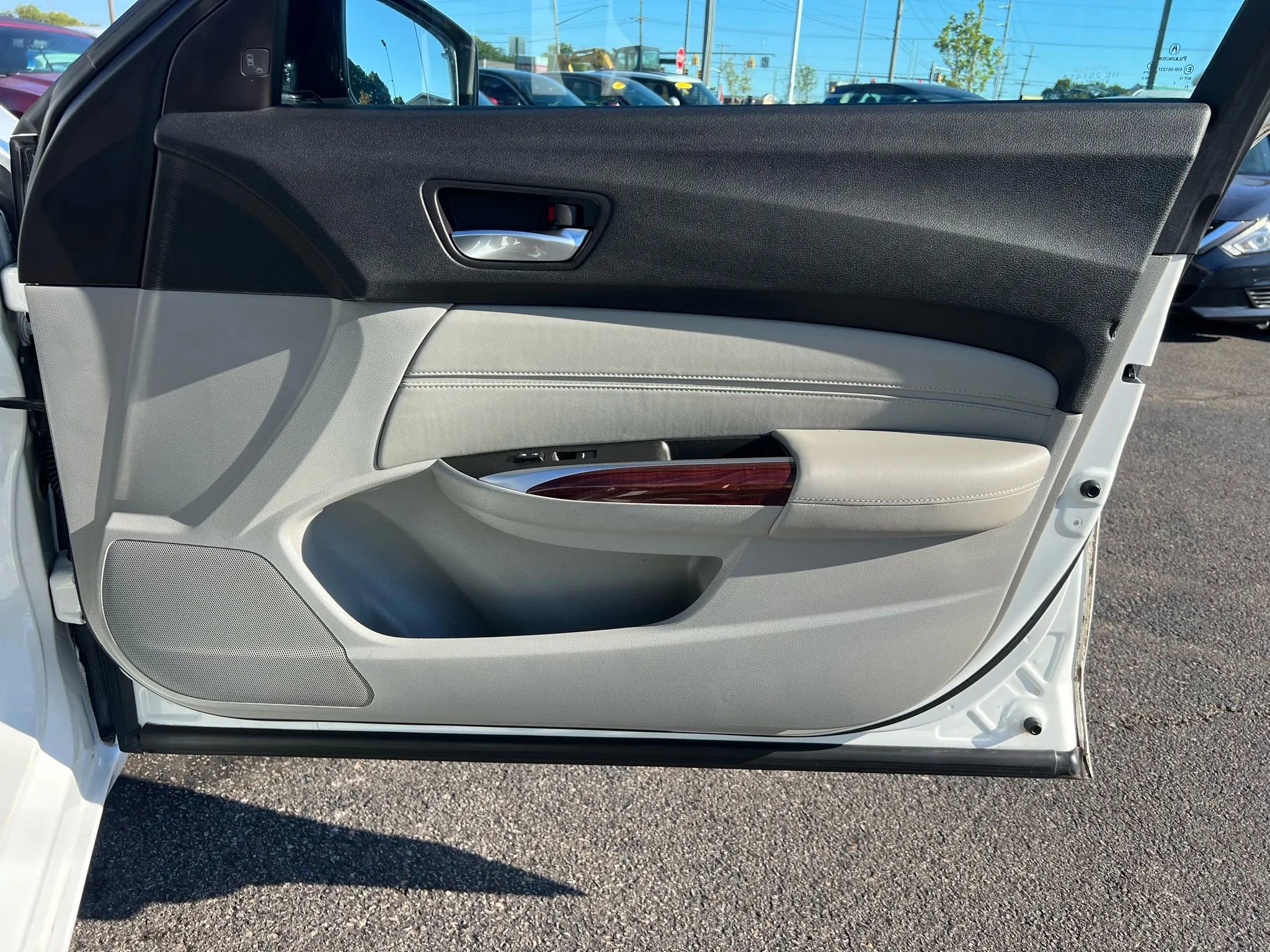 Used 2016 Acura TLX V6 SH-AWD w/ Technology Pkg image 30