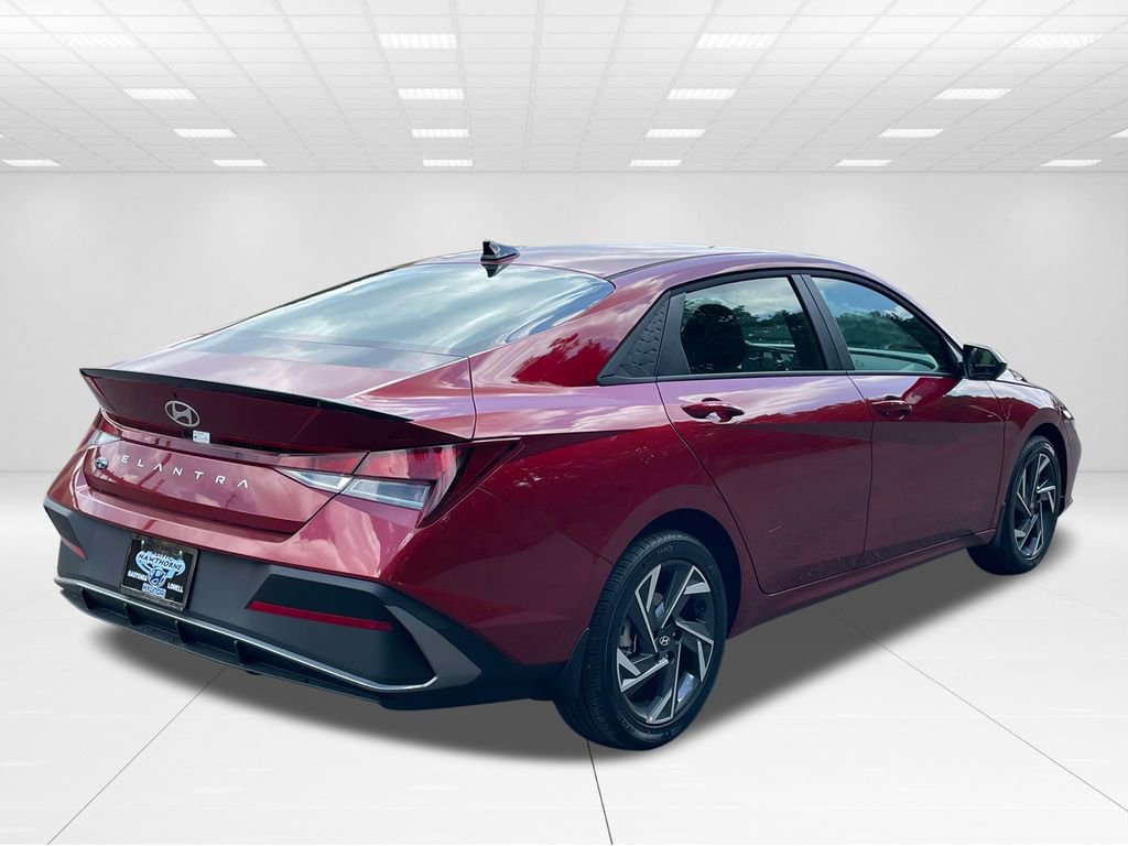 New 2025 Hyundai Elantra Sport FWD image 6