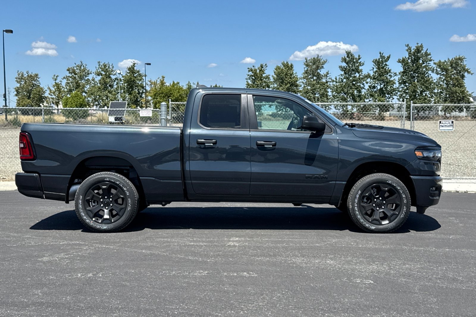 New 2026 RAM 1500 Express AWD/4WD image 2