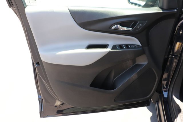 Used 2020 Chevrolet Equinox LS FWD image 9