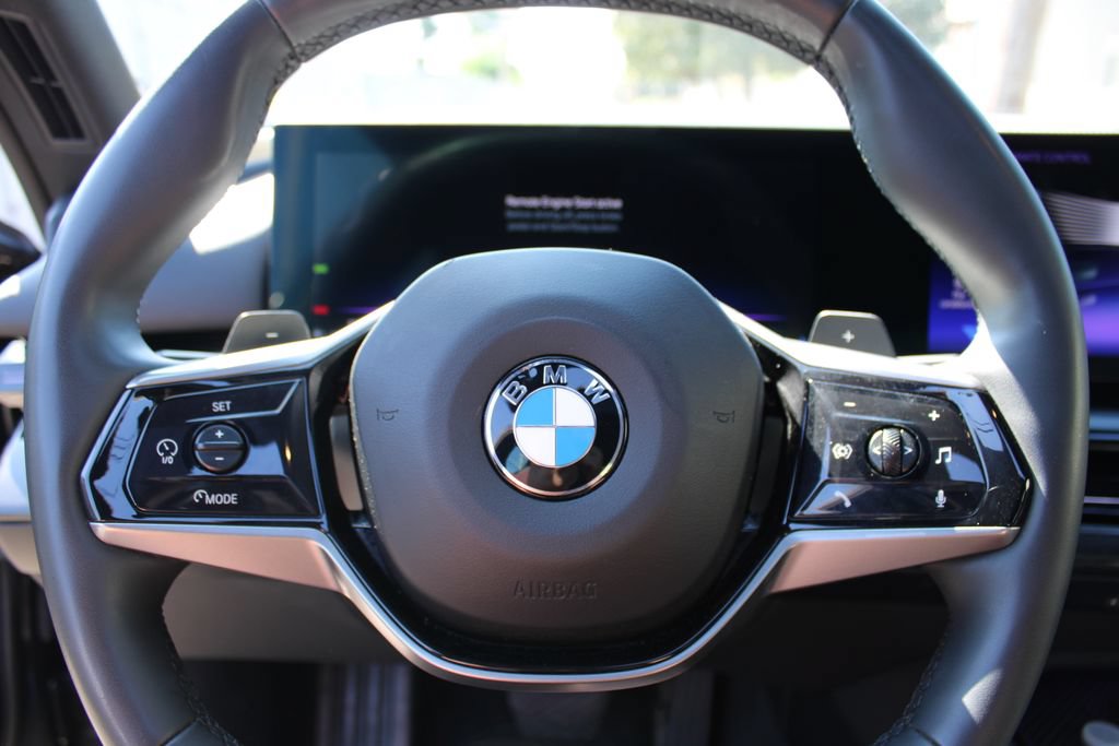 Used 2025 BMW 530i RWD image 13
