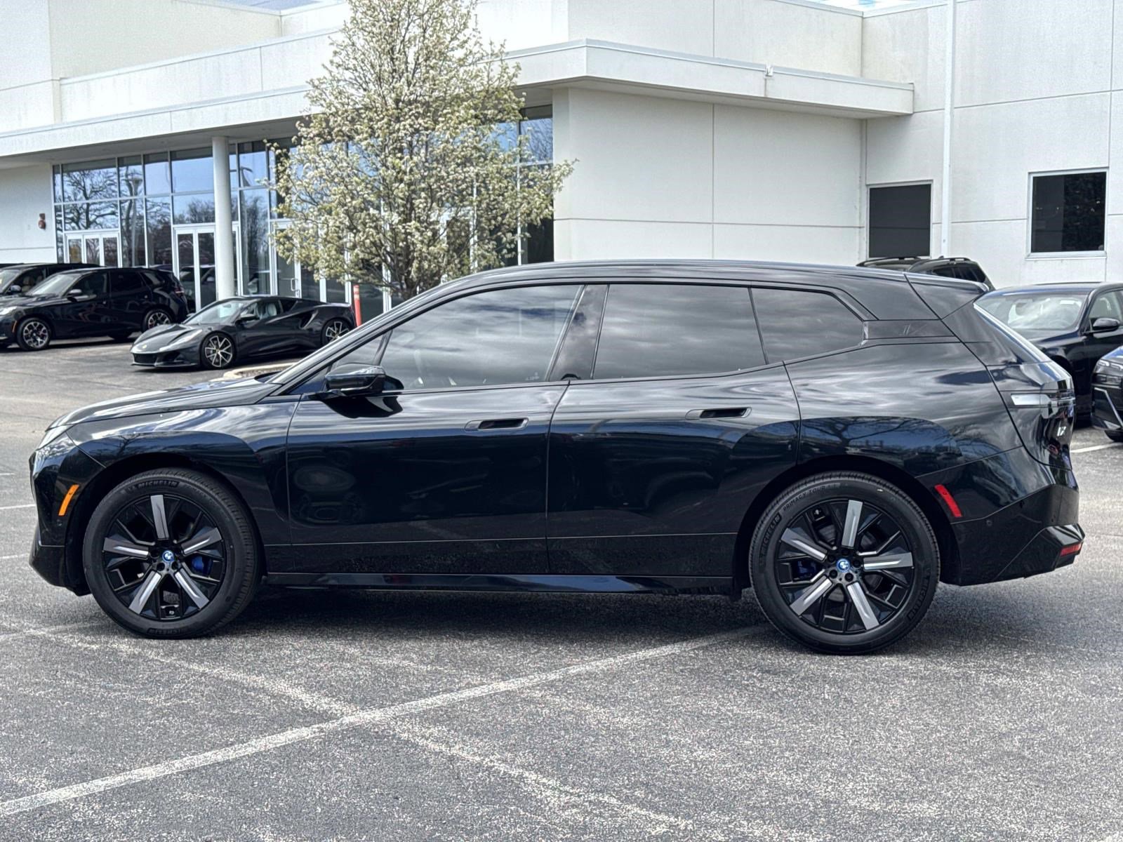 Certified 2024 BMW iX xDrive50 w/ Sport Package AWD/4WD image 8