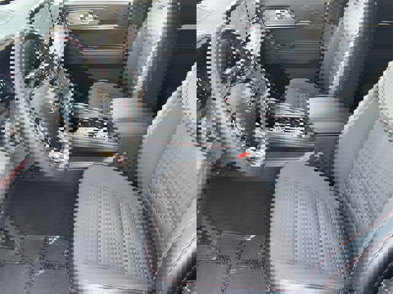 Used 2025 Ford Explorer ST-Line w/ Premium Package image 18