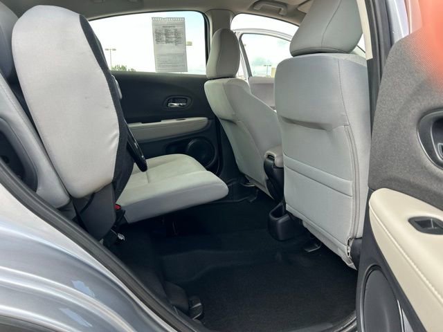 Used 2020 Honda HR-V LX image 27