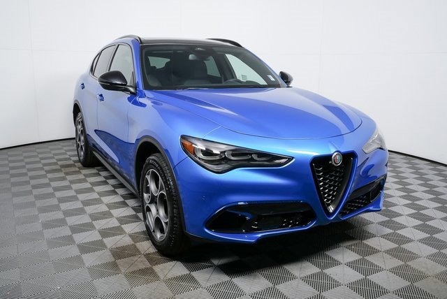 New 2025 Alfa Romeo Stelvio Sprint w/ Convenience Package image 26