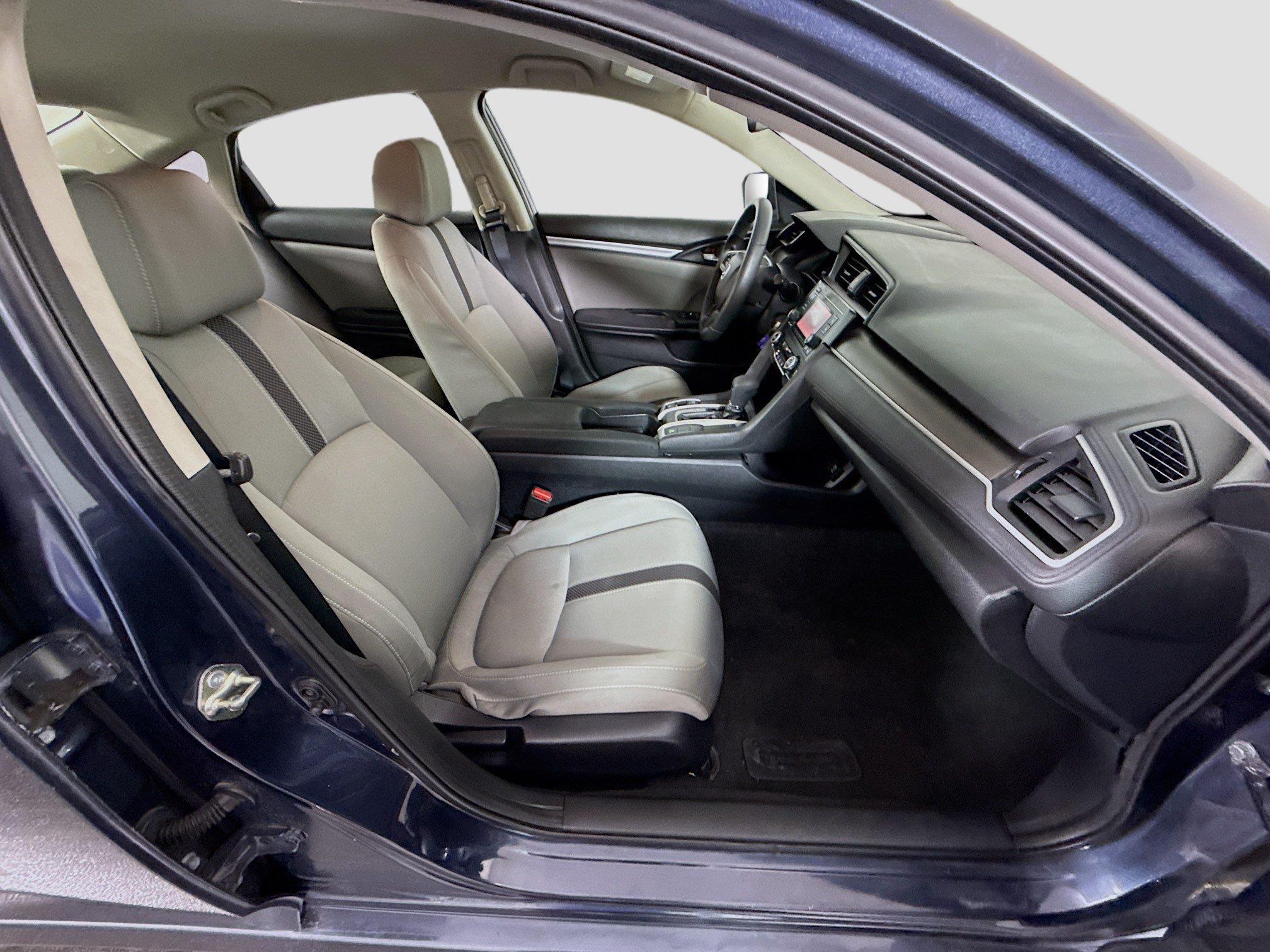 Used 2020 Honda Civic LX image 28