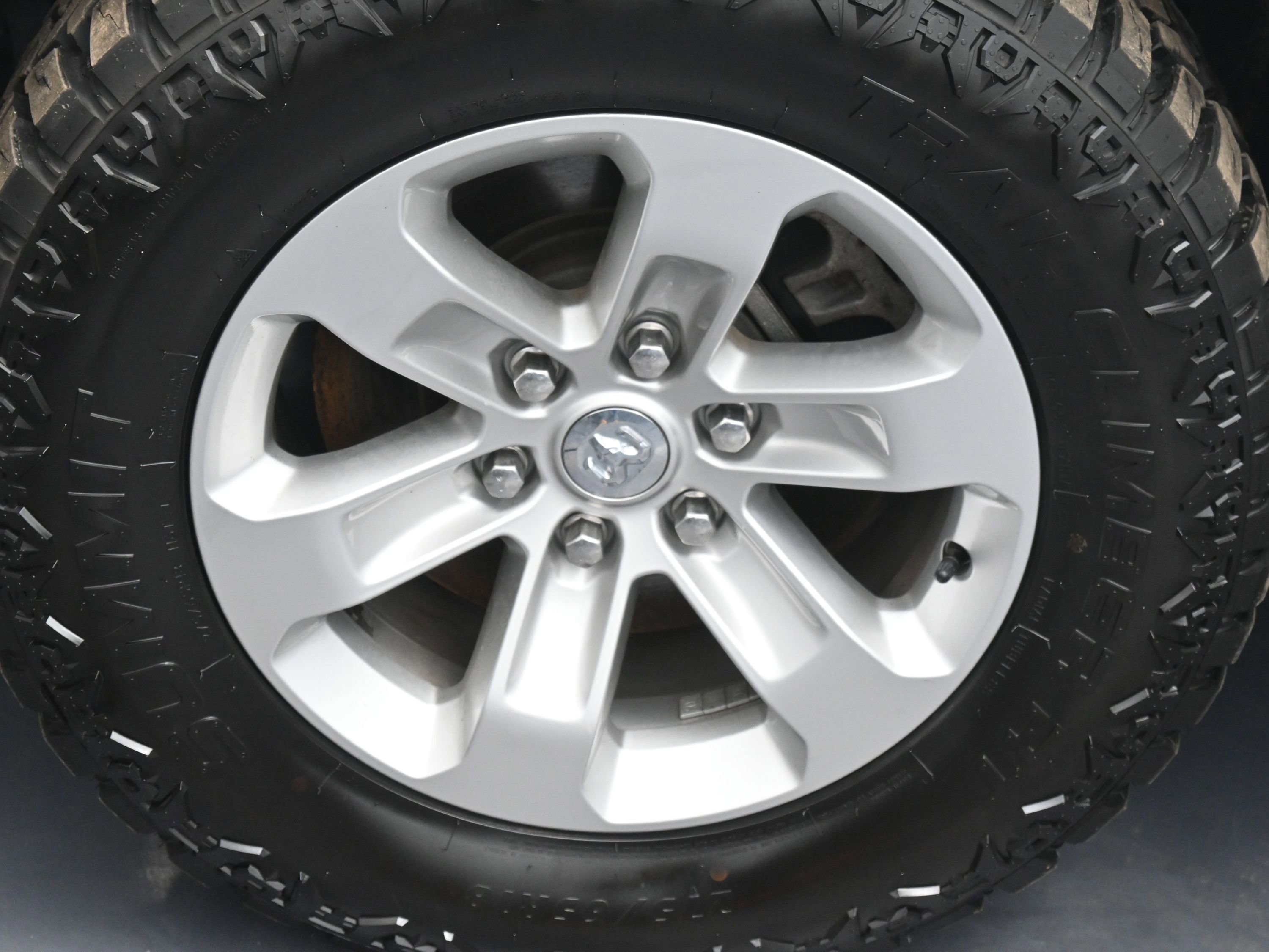 Used 2023 RAM 1500 Laramie image 17