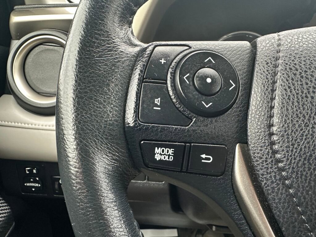 Used 2015 Toyota RAV4 Limited image 14