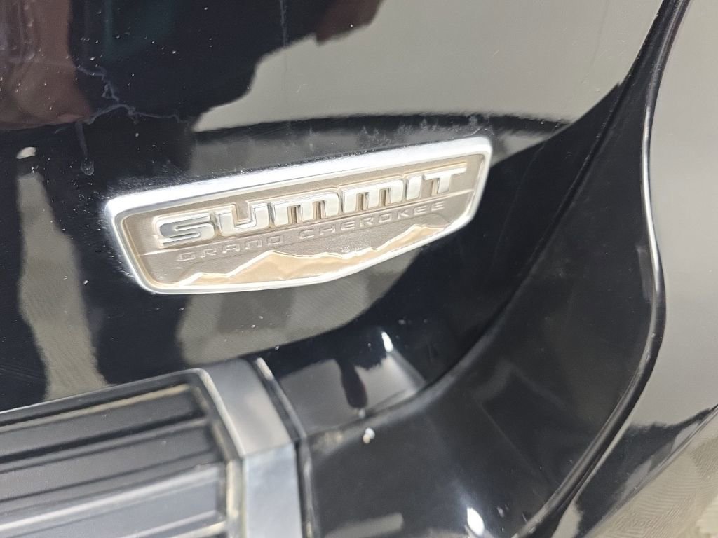 Used 2018 Jeep Grand Cherokee Summit w/ Platinum Series Group image 37