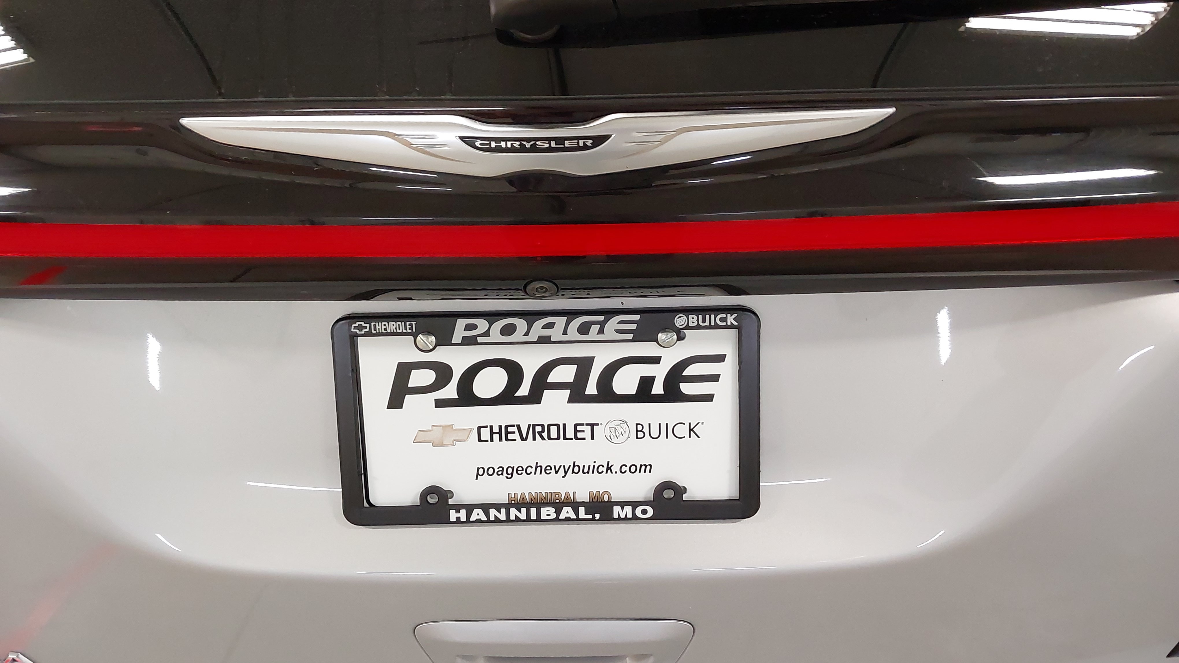 Used 2024 Chrysler Pacifica Touring-L FWD image 33