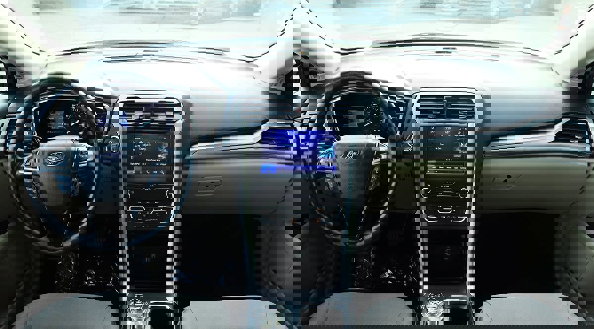 Used 2019 Ford Fusion SE image 28