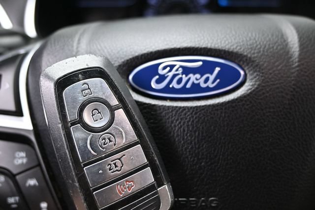 Used 2021 Ford Edge Titanium w/ Equipment Group 301A AWD/4WD image 50