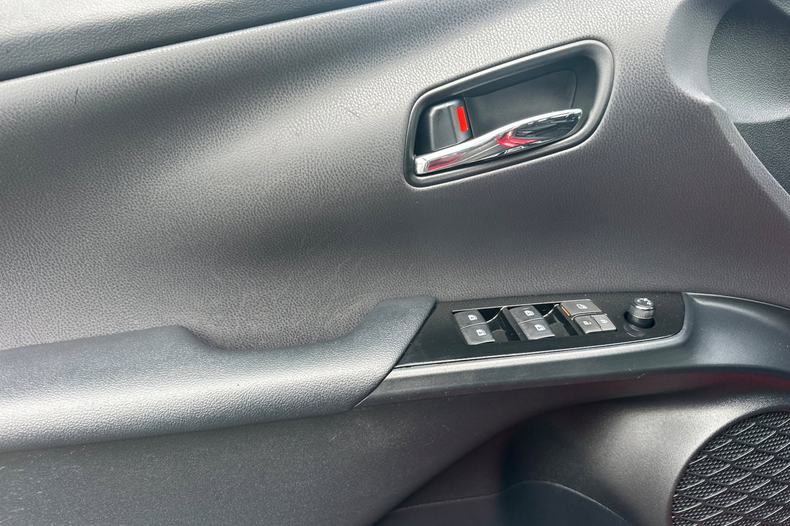 Used 2017 Toyota Prius Three FWD image 12