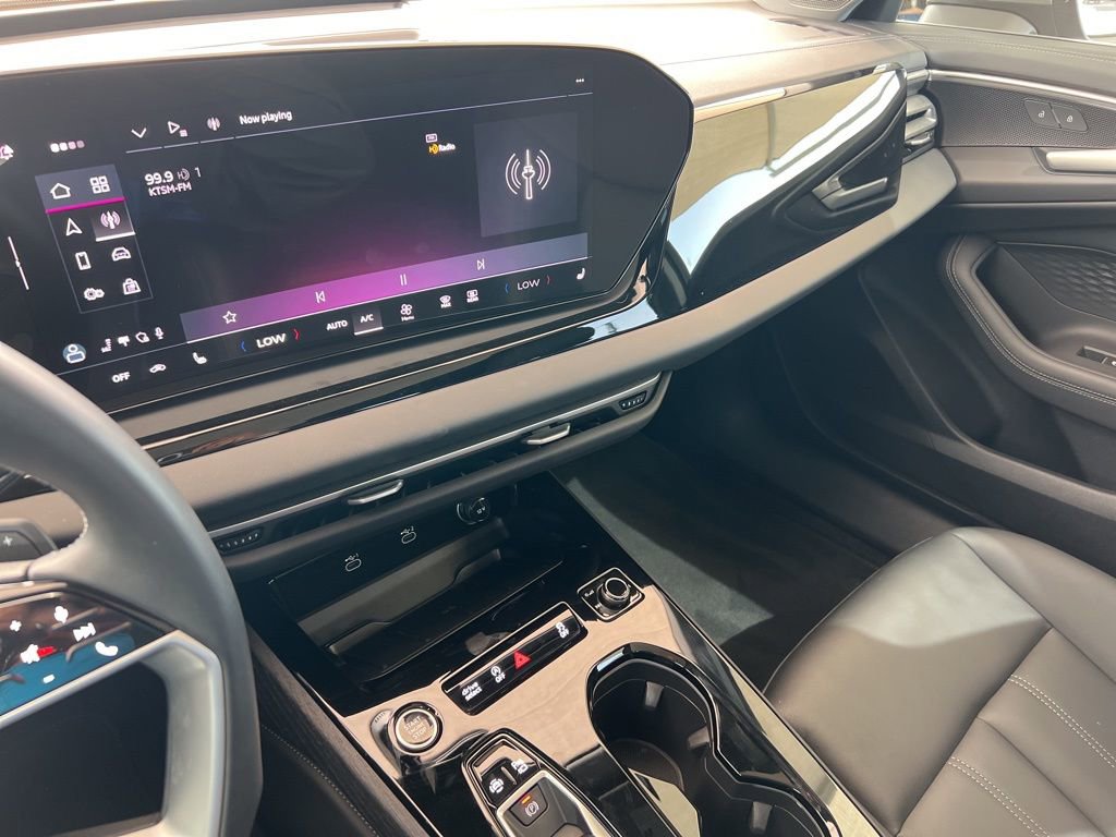 Used 2025 Audi A5 2.0T Premium w/ Convenience Package image 25