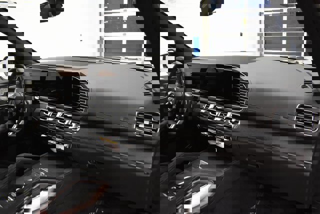 New 2026 Mercedes-Benz GLS 450 4MATIC image 20