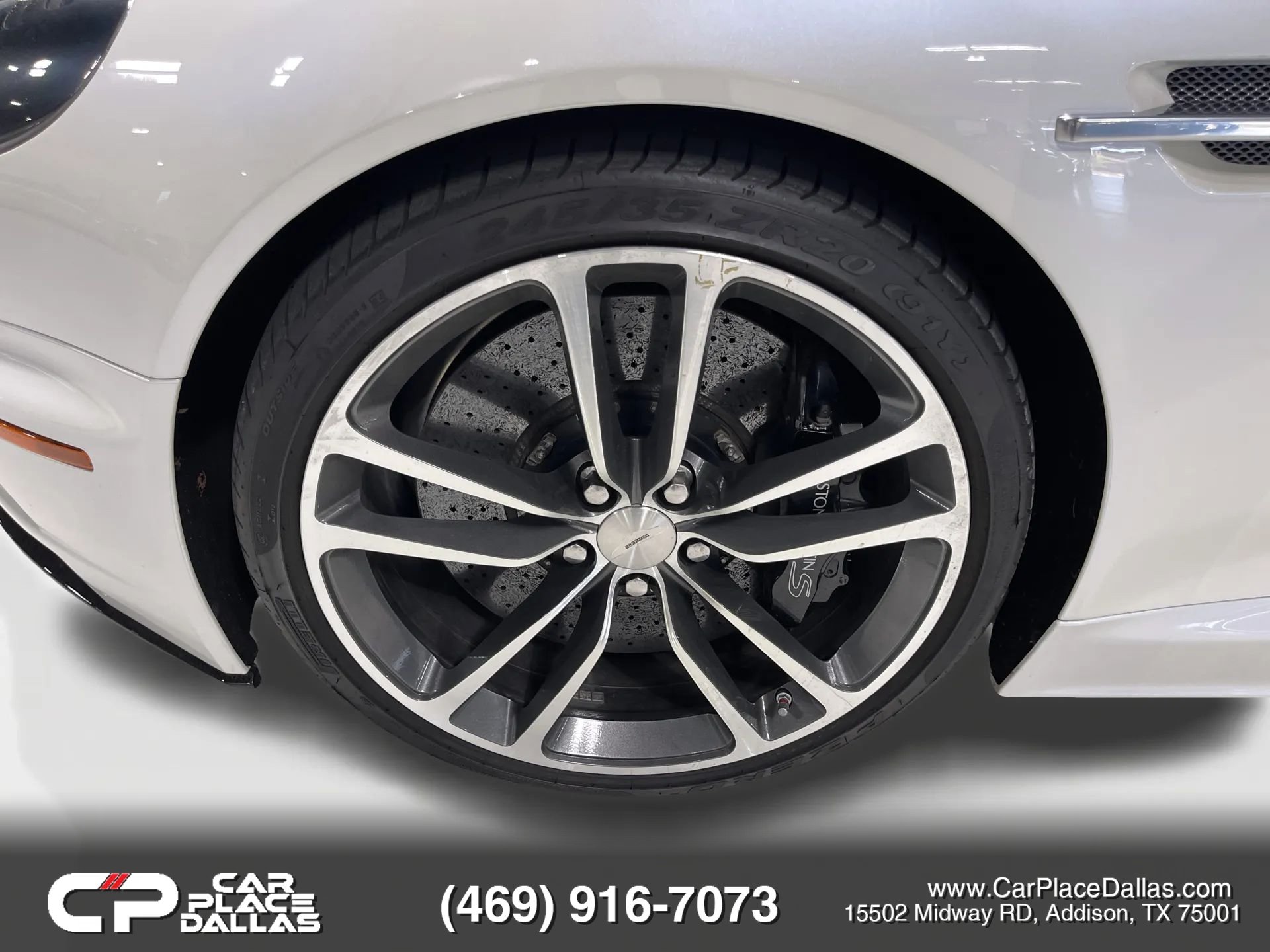 Used 2010 Aston Martin DBS Volante RWD image 39