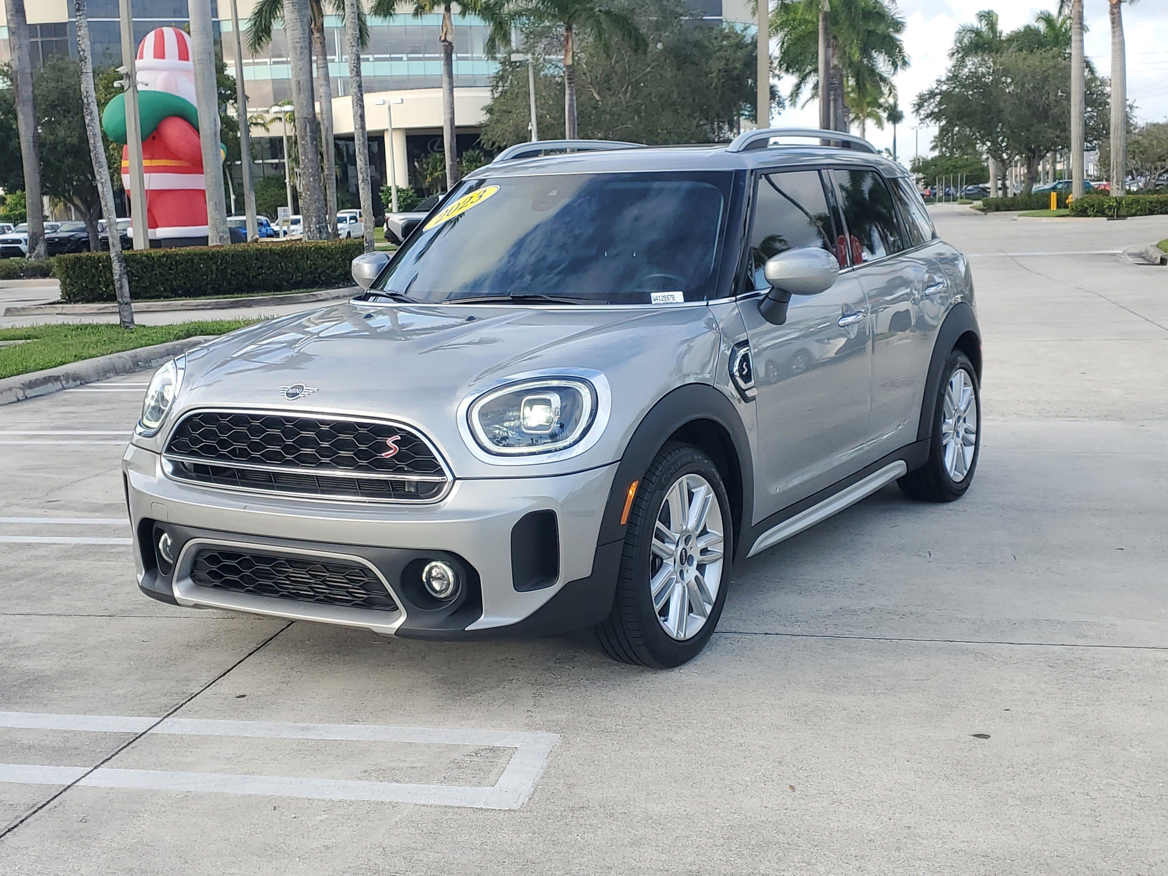 Used 2023 MINI Cooper Countryman S w/ Signature Upholstery Package image 7