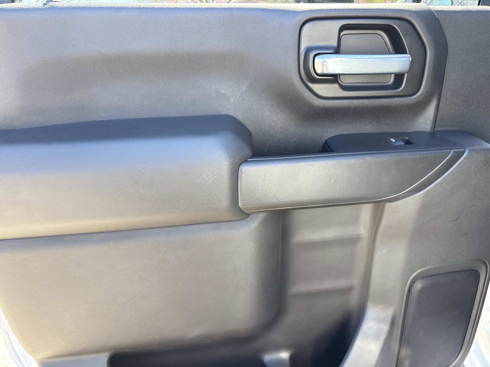 Used 2020 Chevrolet Silverado 2500 Custom w/ Custom Value Package image 28