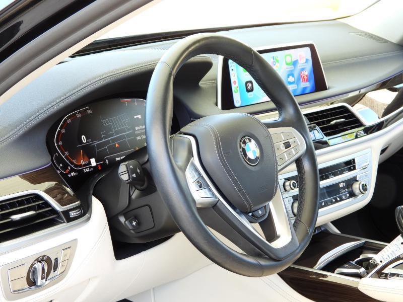 Used 2021 BMW 740i w/ Premium Package image 55