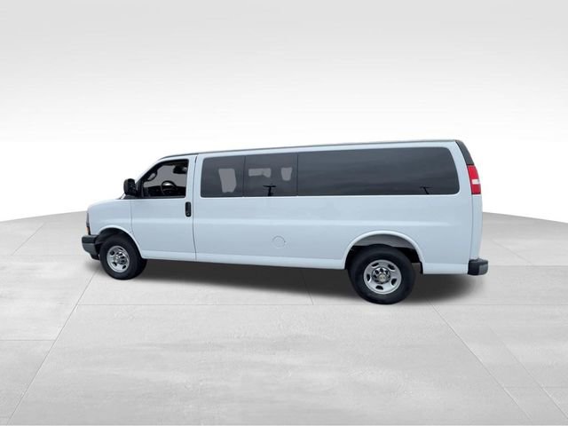 Certified 2025 Chevrolet Express 3500 LT w/ LT Preferred Equipment Group image 6