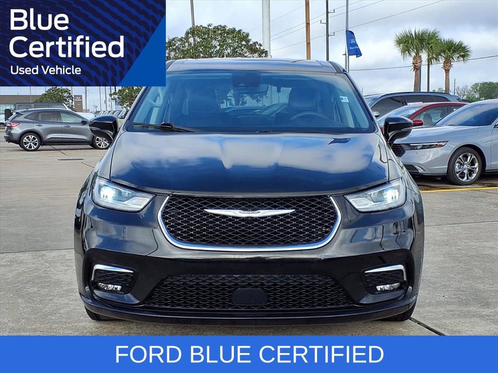 Used 2024 Chrysler Pacifica Touring-L FWD image 6