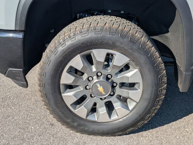New 2025 Chevrolet Silverado 2500 Custom image 8