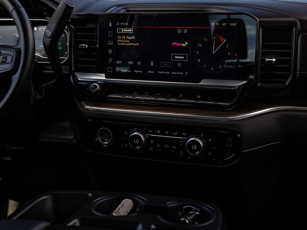 Used 2023 GMC Sierra 1500 Elevation image 19