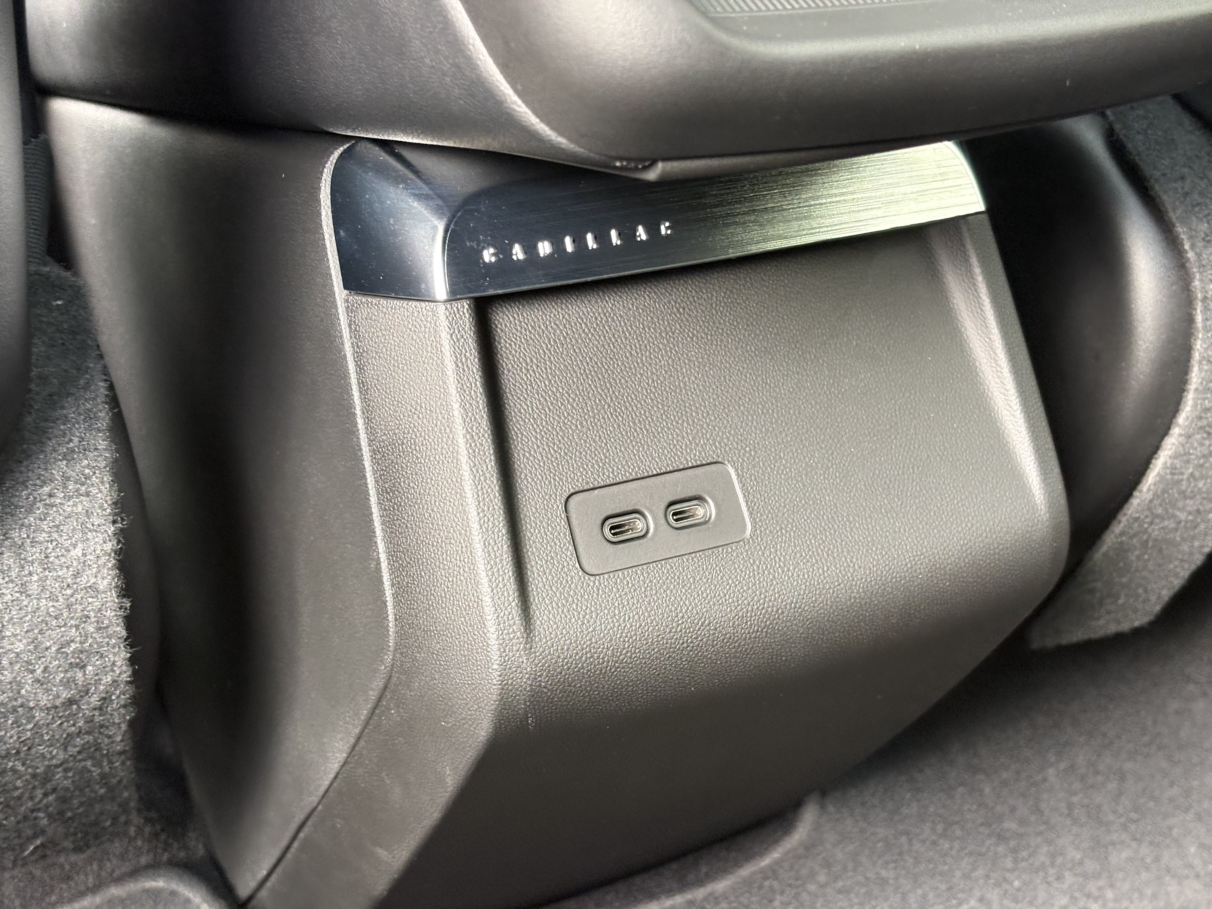 Used 2024 Cadillac Lyriq Sport AWD/4WD image 13